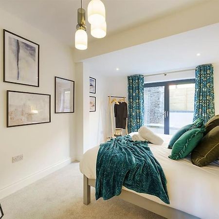 Bressingham - 2 Bedroom Luxury Apartment By Mint Stays ブリストル エクステリア 写真