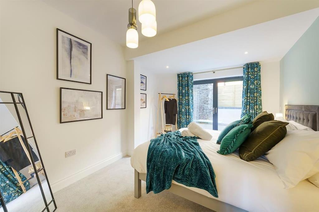 Bressingham - 2 Bedroom Luxury Apartment By Mint Stays ブリストル エクステリア 写真